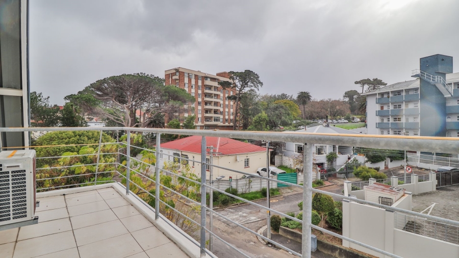 2 Bedroom Property for Sale in Wynberg Upper Western Cape